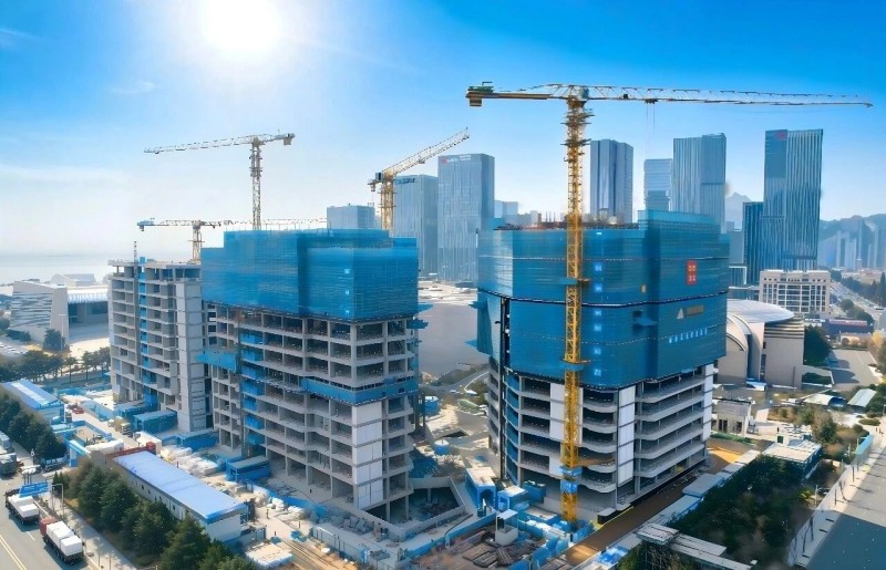 Grandly selebre Siksè Nwayo Estrikti Topping-soti nan Qingdao Fortune Finance Innovation Center