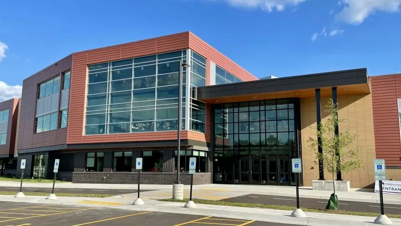 Asanble Steel Structure School