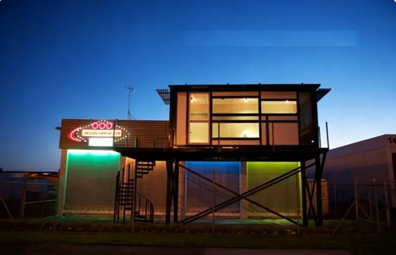 Plizyè etaj Container House